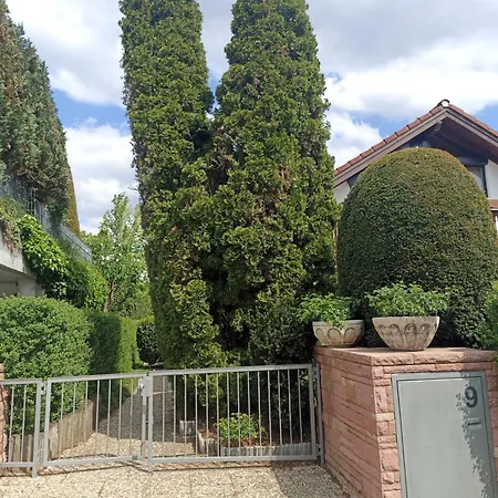 Cozy Apartment Self Check In Near Airport Fair Free Parking Airportbus Station *